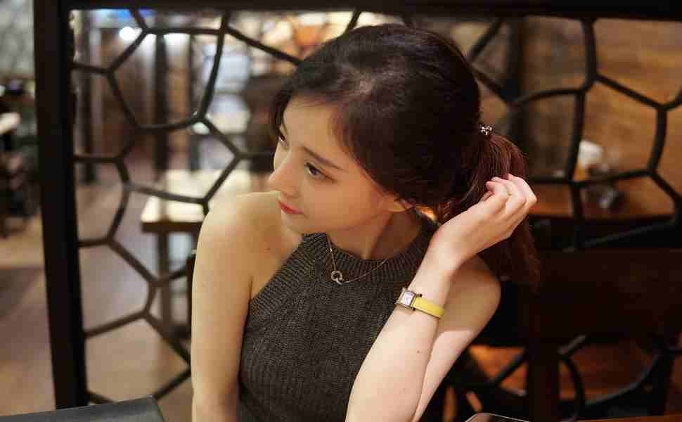 明星带货翻车售假黑料-女跳蛋插水裙车嗯啊